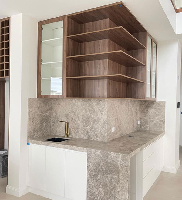 Custom kitchen cabinetry and finishes